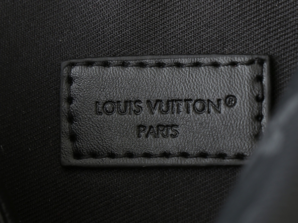 ルイヴィトンバッグ着用イメージ